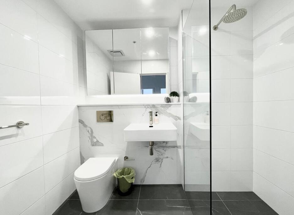 Apartment Skypark Oasis Retreat 2br@ Close To Olympicpark