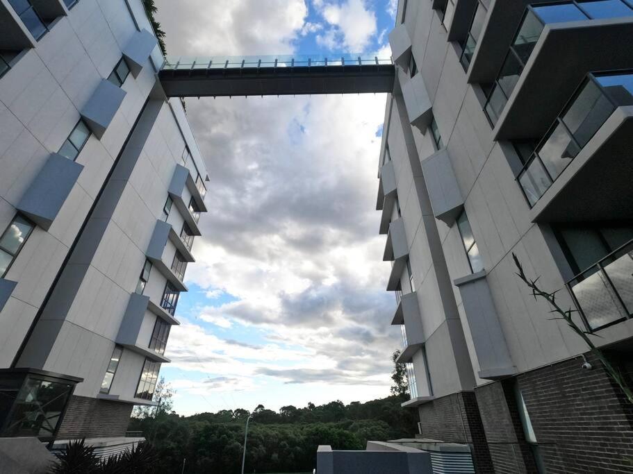 Skypark Oasis Retreat 2br@ Close To Olympicpark Apartment Sydney