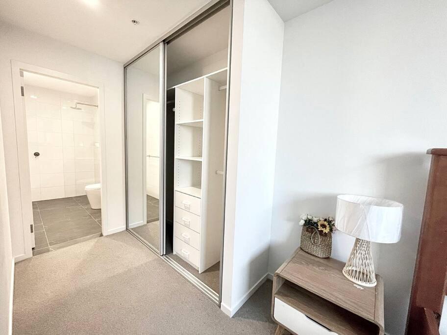 Apartment Skypark Oasis Retreat 2br@ Close To Olympicpark Sydney